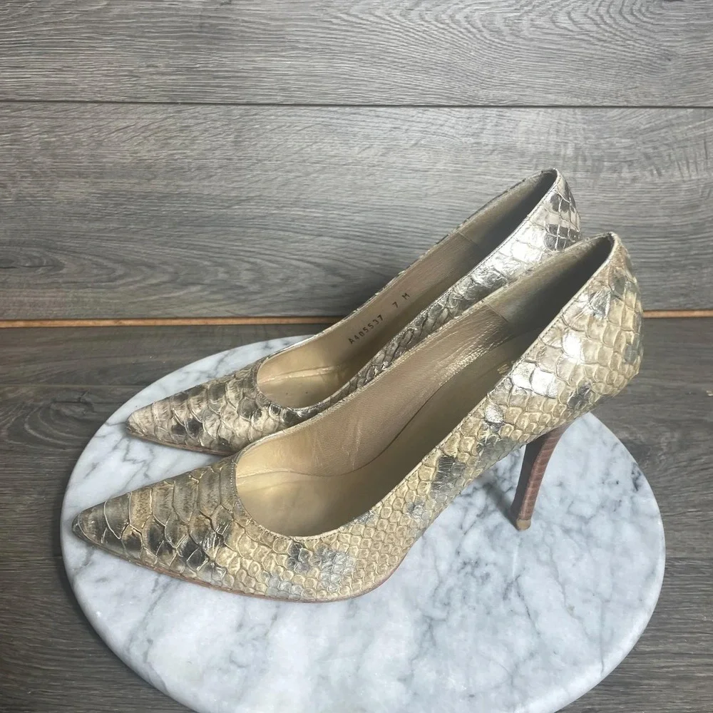 Stuart Weitzman Heels Womens 7 M Beige Snakeskin Stilettos Pointed Toe Leather - Picture 3 of 10